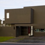 The Black House, Andres Remy Arquitectos | archdaily.com