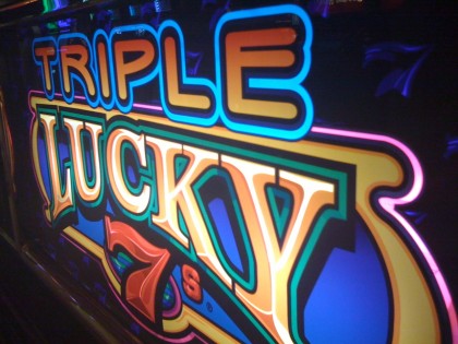 triple lucky 7 slot machine