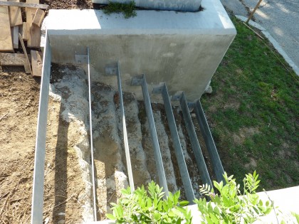 the veggie garden steps are in!