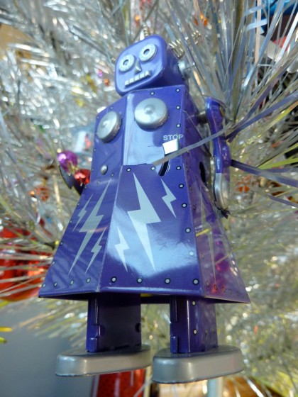 holiday girlie robot